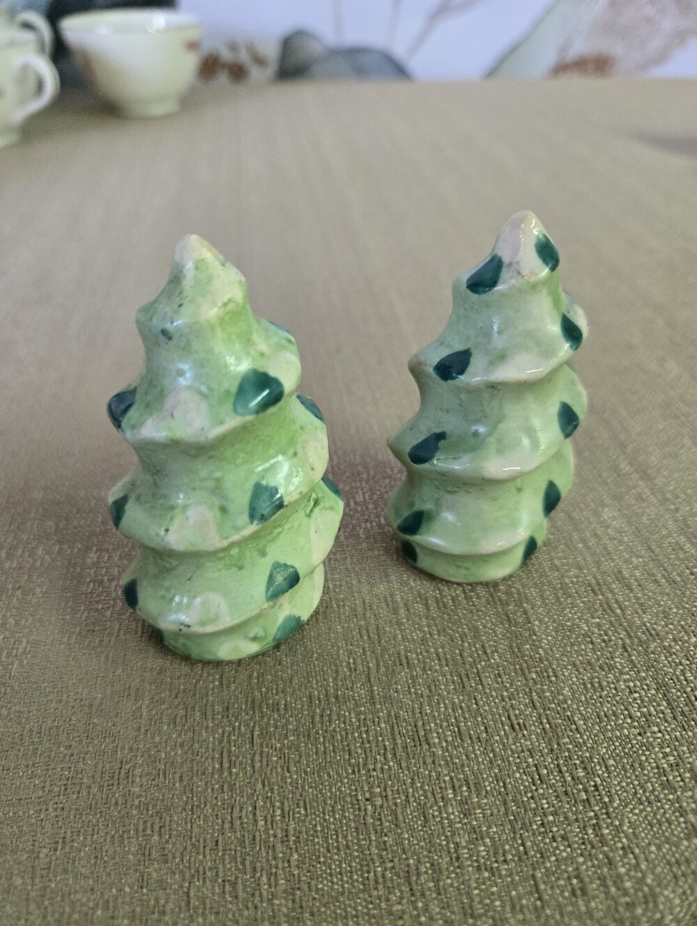 Holiday Ceramic Tree Salt and Pepper Shakers - Green - Picture 2 of 4